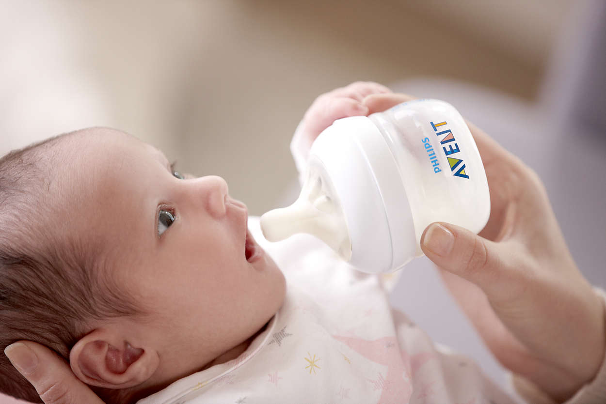 AVENT Biberón Classic 125 ml 0m+ Tetina de Silicona de Flujo Recien Nacido