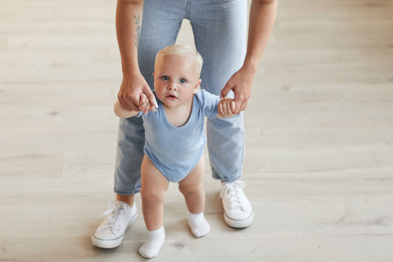 Primeros de un Cómo enseñar a caminar a mi bebé [Trucos]